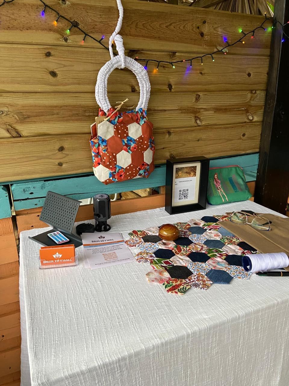 Sacs et objets artisanaux faits main
